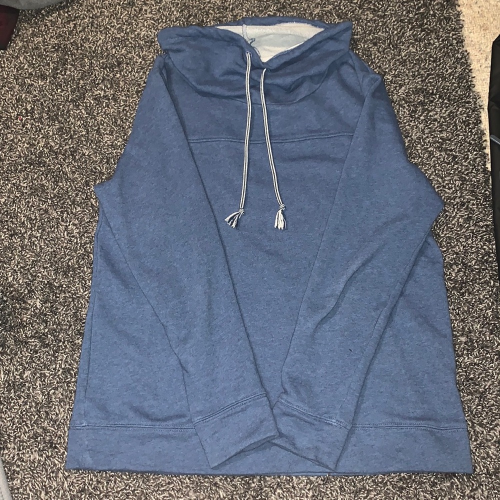 Crown & Ivy funnel neck
